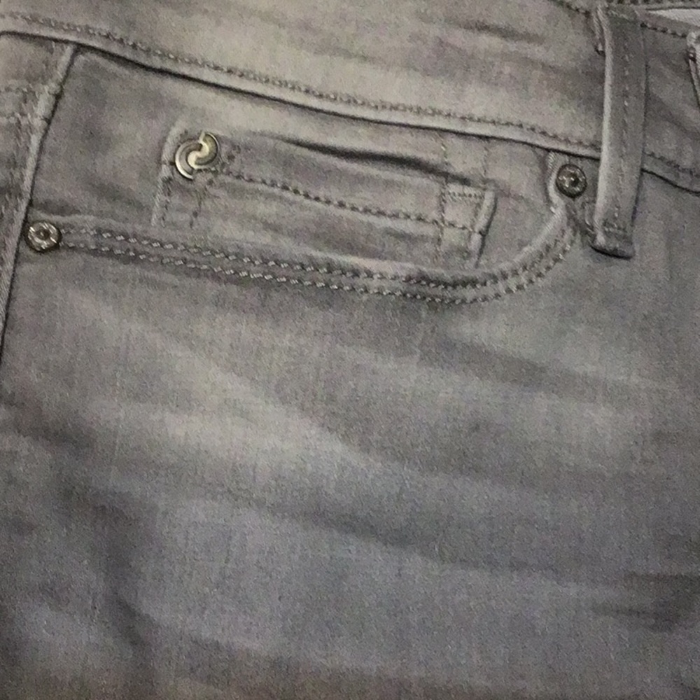 Denizen From Levi’s Gray Low Rise Jegging Jeans - Picture 7 of 9